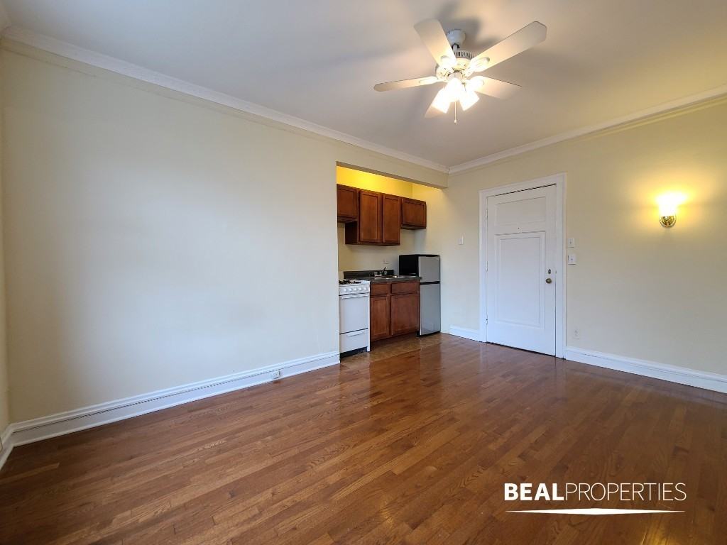 4546 North Damen Avenue #310 - Photo 3 of 10