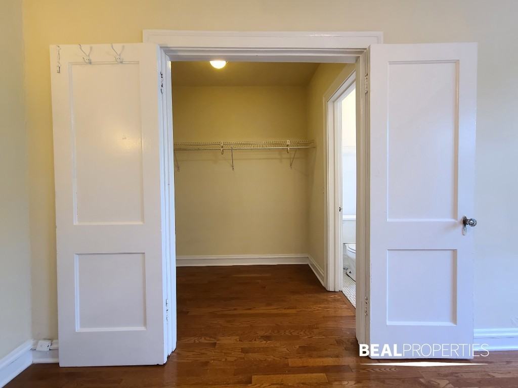 4546 North Damen Avenue #310 - Photo 5 of 10