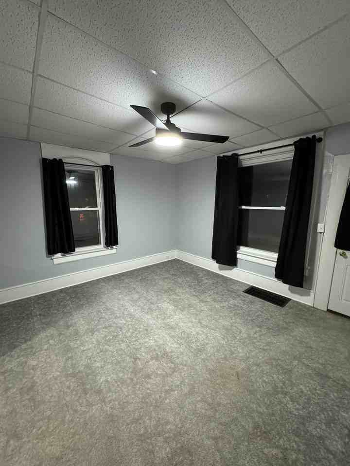 435 N Sandusky Ave #435 - Photo 3 of 15