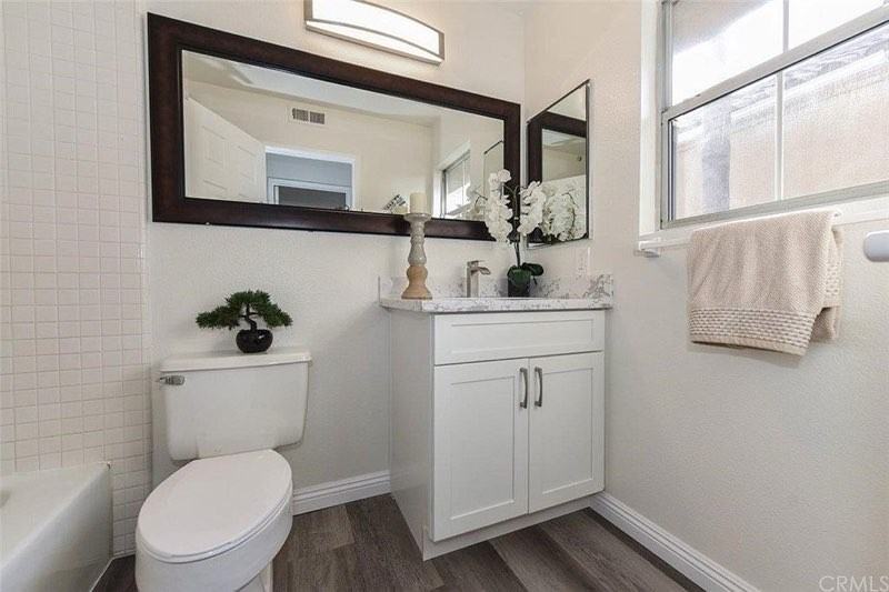 22 Toscany #C - Photo 4 of 6