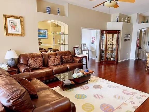 18012 Arbor Crest Dr #NA - Photo 2 of 17