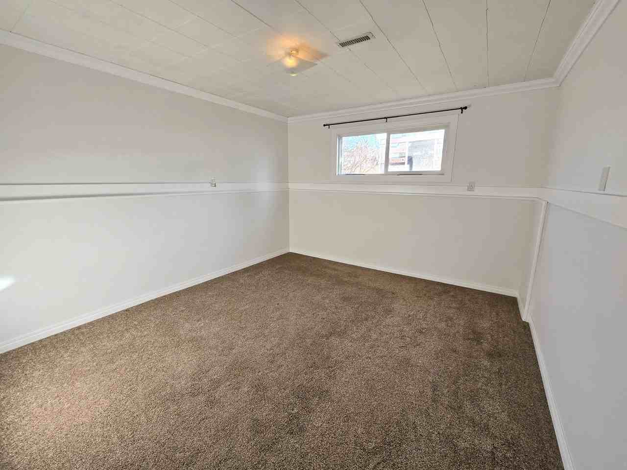 9618 101 Ave Lowr - Photo 4 of 4