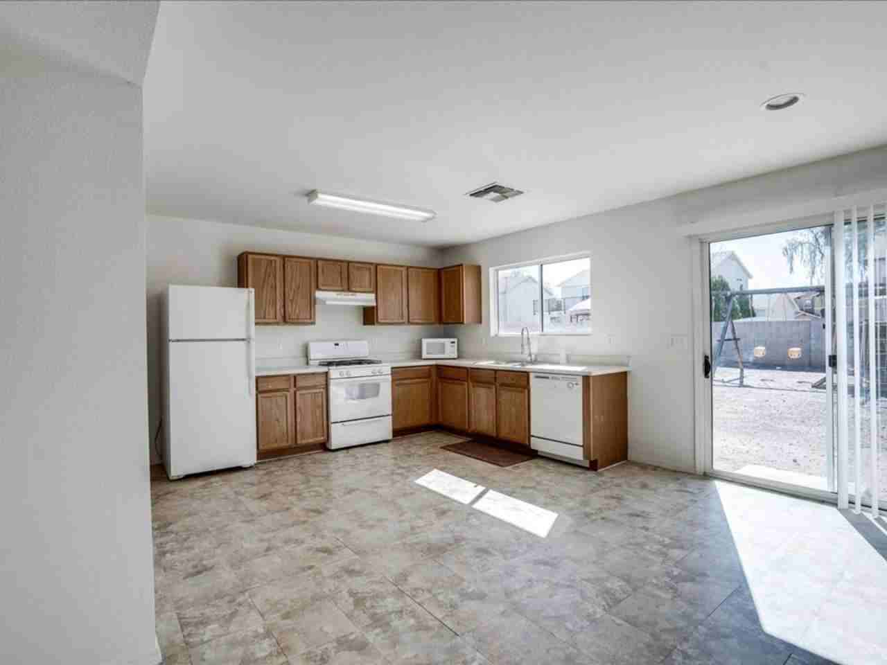 4937 West Calle Don Alberto - Photo 3 of 5