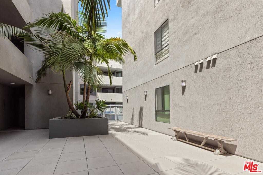 12115 San Vicente Blvd #309 - Photo 2 of 8