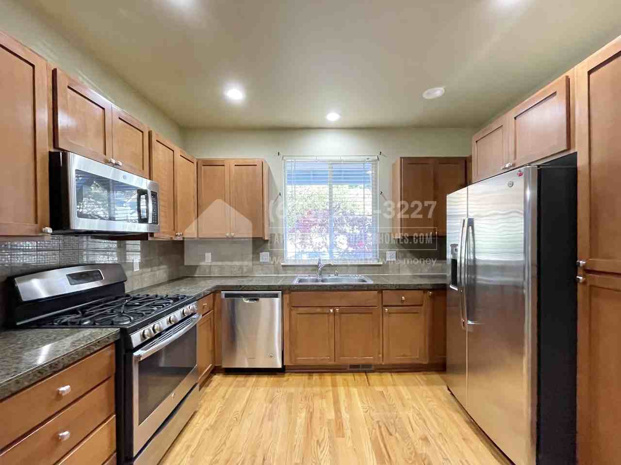 8745 233rd Pl Ne - Photo 3 of 29