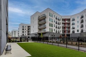 featured image of 100 Pine St W