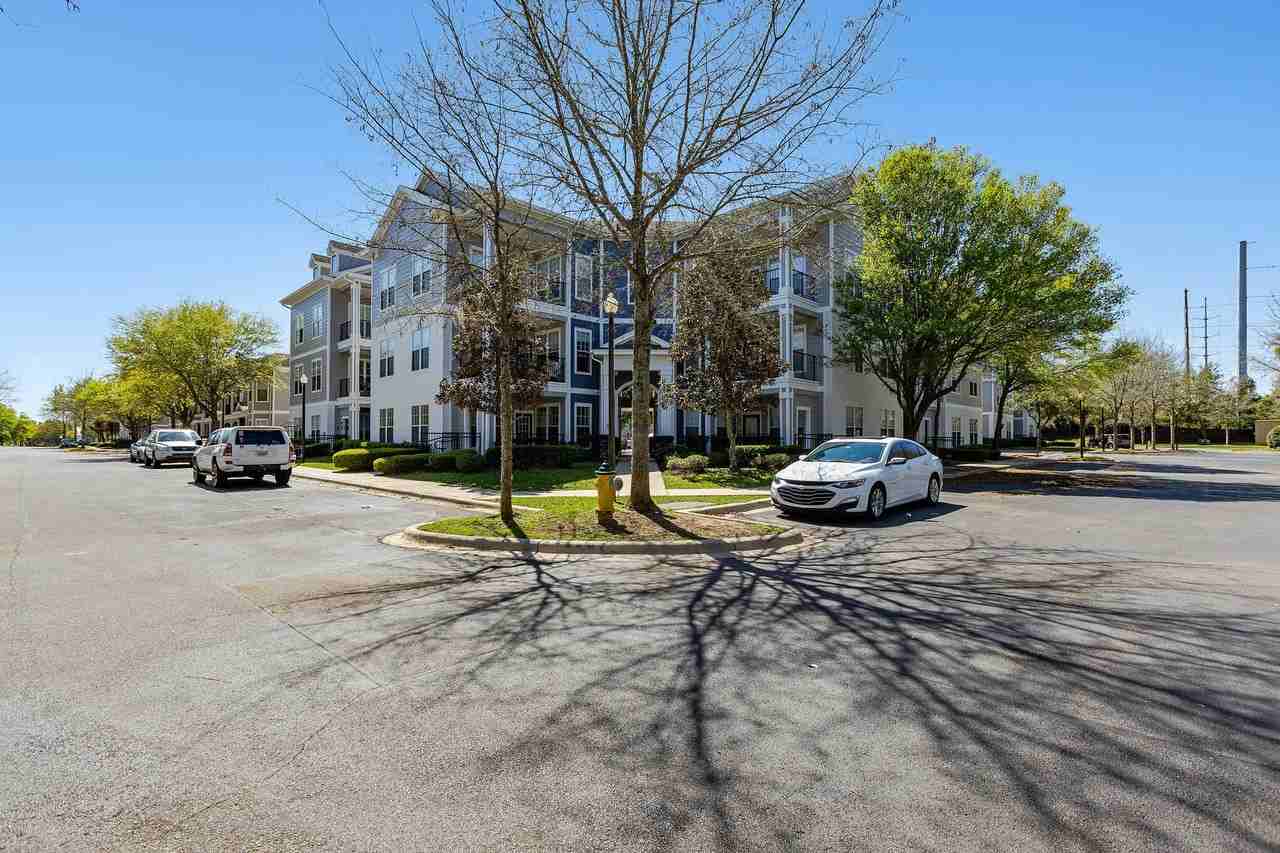 The Savoy at Southwood - Photo 5 of 47