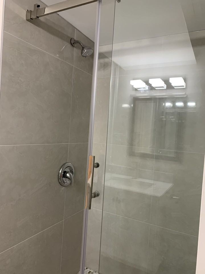 7160 Railway Avenue - Photo 3 of 4