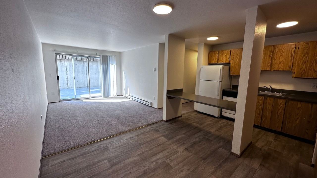 The Shannon Apartments - Photo 7 of 8