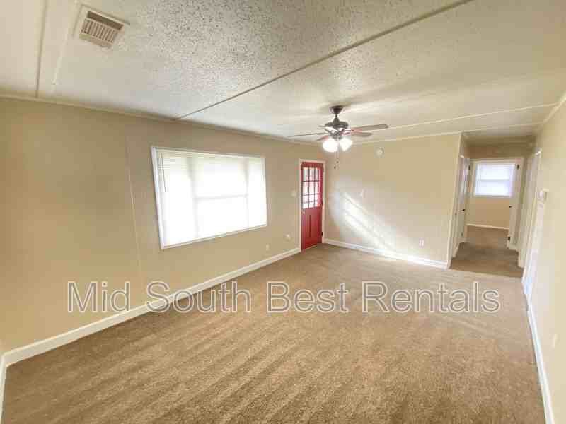 976 Carrolton Rd - Photo 2 of 8