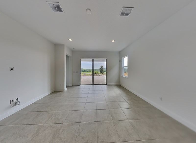 15709 Vetta Dr - Photo 3 of 41