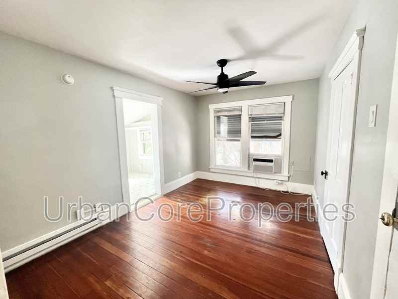 235 7th Ave N #3 - Photo 2 of 7