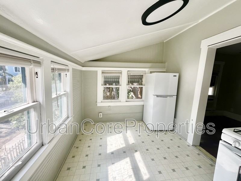 235 7th Ave N #3 - Photo 5 of 7