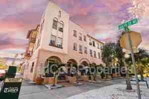 featured image of 360 13th Ave Ne #8