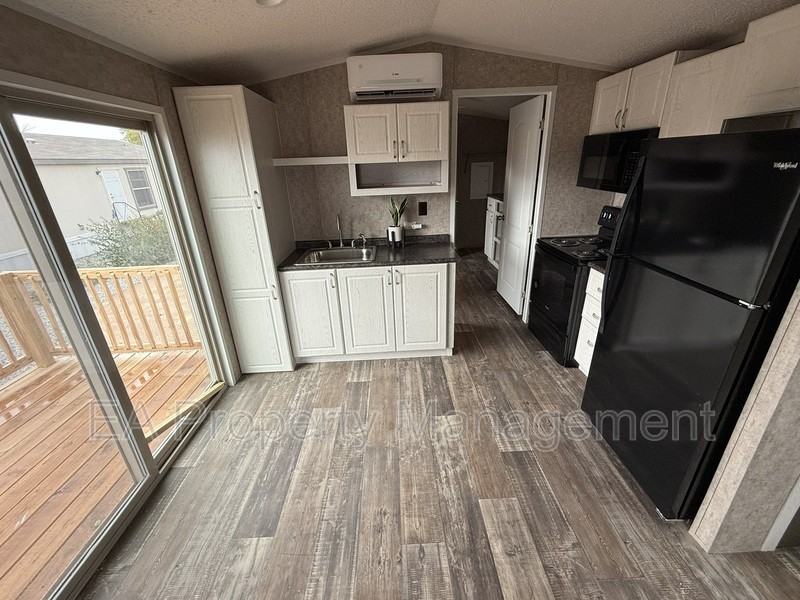 7608 Leanne St Ne #2 - Photo 3 of 8