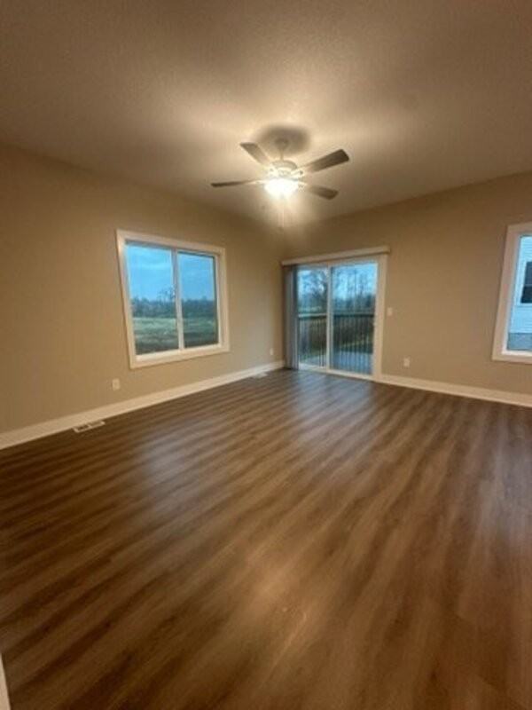 2716 Yordi Dr - Photo 2 of 20