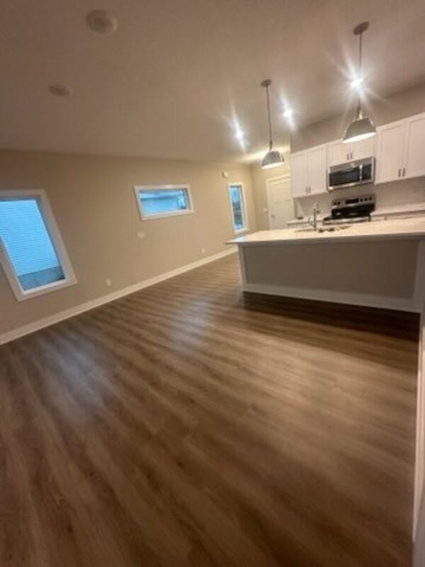 2716 Yordi Dr - Photo 3 of 20