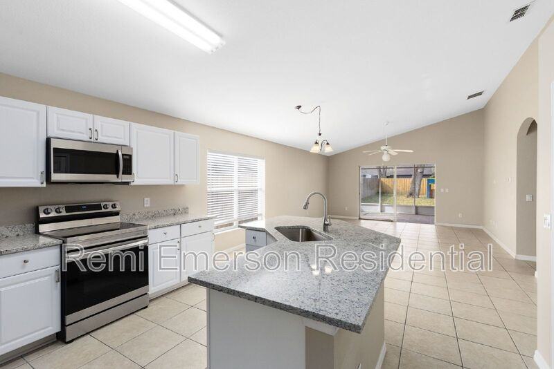 3010 Buck Hill Pl - Photo 5 of 24