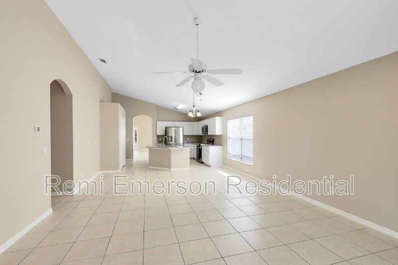 3010 Buck Hill Pl - Photo 7 of 24