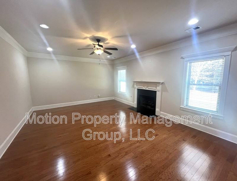 4160 San Marco Way - Photo 3 of 16