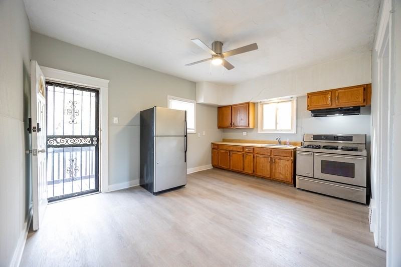 2362 E 76th St - Photo 2 of 27