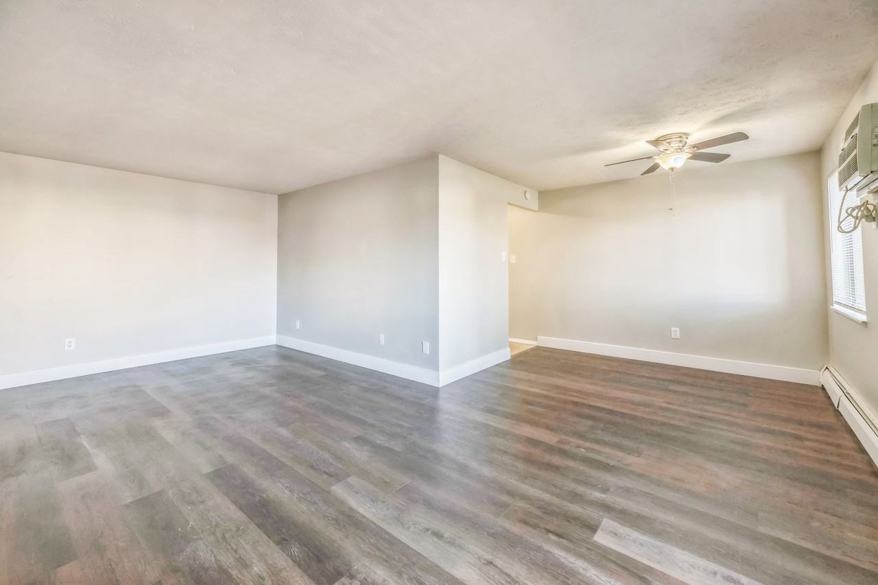 Field Terrace Apartments - Photo 4 of 28