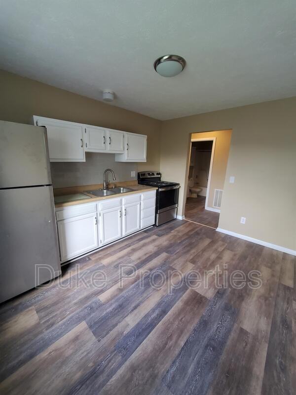 72 Market St #72 - Photo 3 of 8