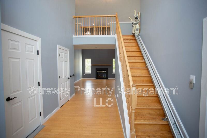 1213 Sassafras Ct - Photo 3 of 50