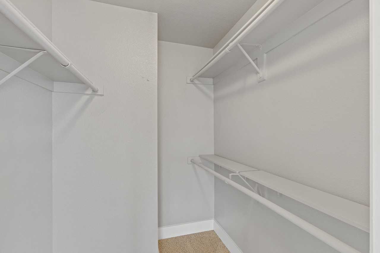 Modena - Photo 6 of 23