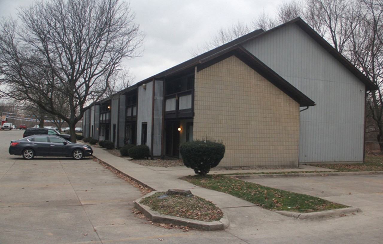 RARE VACANCY:  Great 1 BR Apartment in a Great Complex - Photo 2 of 3