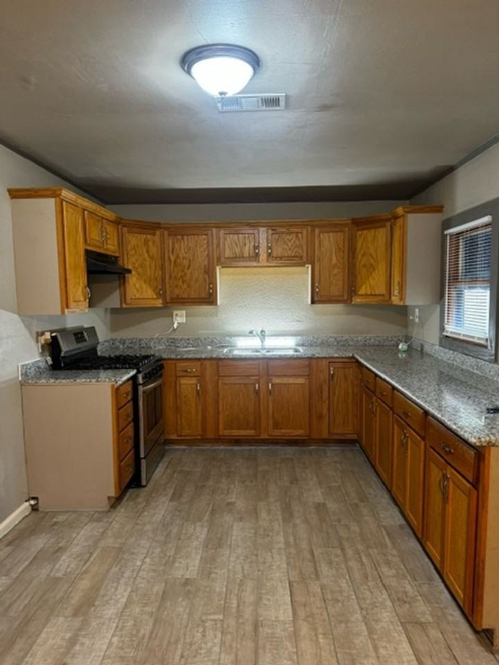 4104 Houx St - Photo 5 of 10