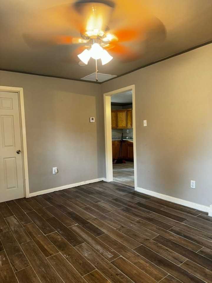 4104 Houx St - Photo 7 of 10