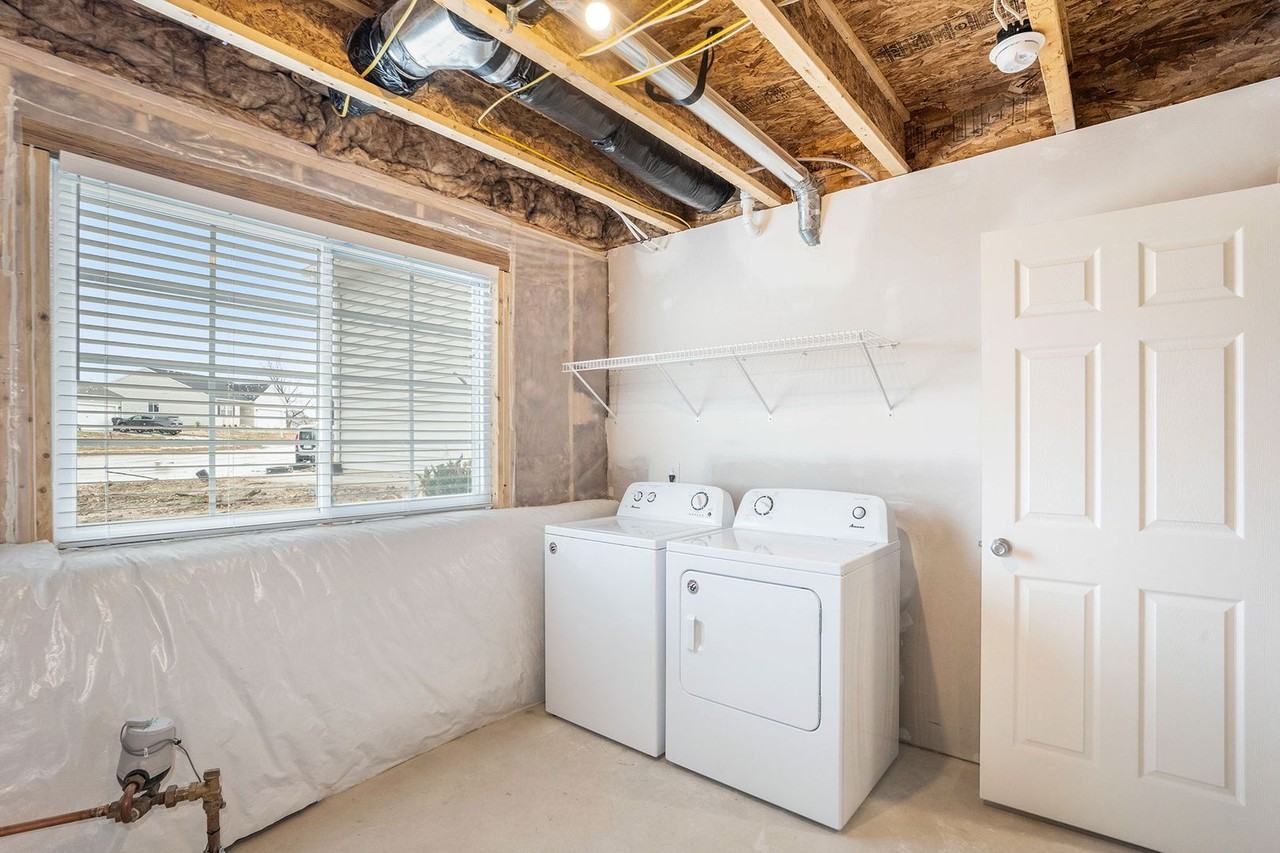 4397 Soya Ave - Photo 4 of 24