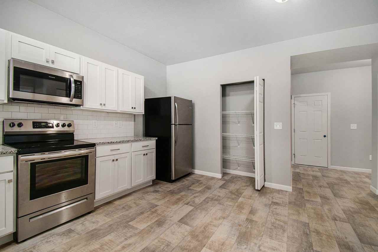 26152 Northland Crossing Dr - Photo 2 of 14