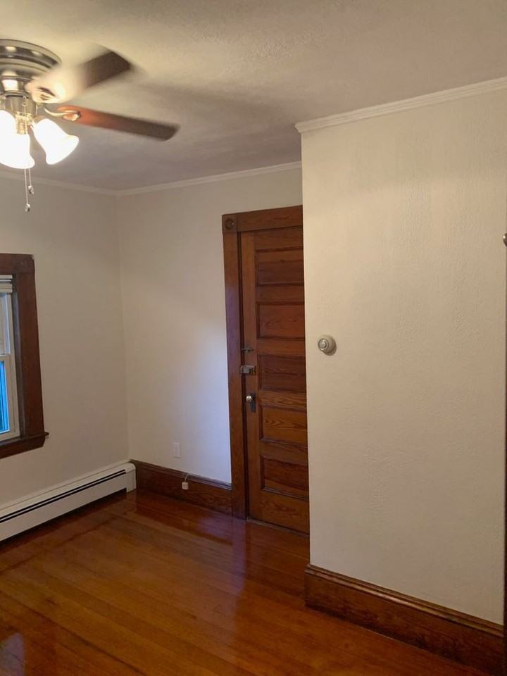 83 Lovett - Photo 2 of 11