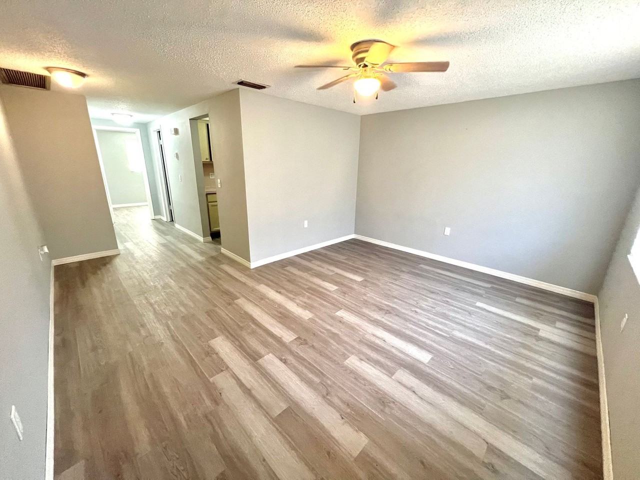 5014 Bitner St - Photo 2 of 14