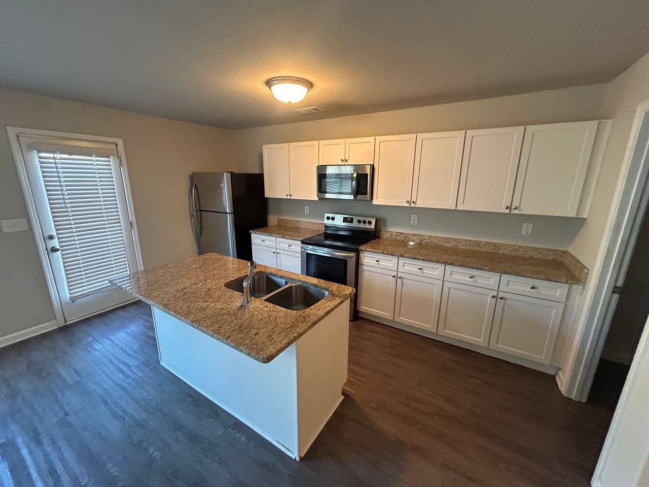 313 Nutwood Trce - Photo 6 of 25