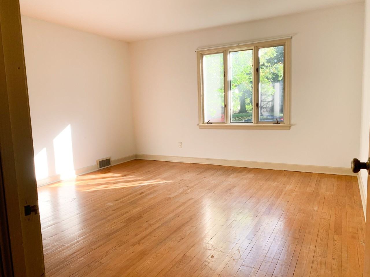 Moon Properties - Photo 7 of 15