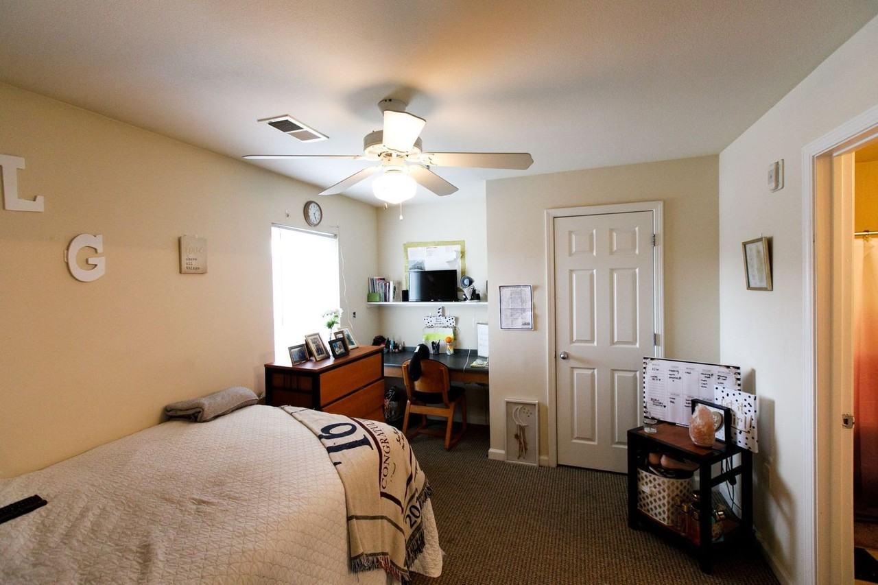 Eagles Landing - Photo 5 of 47