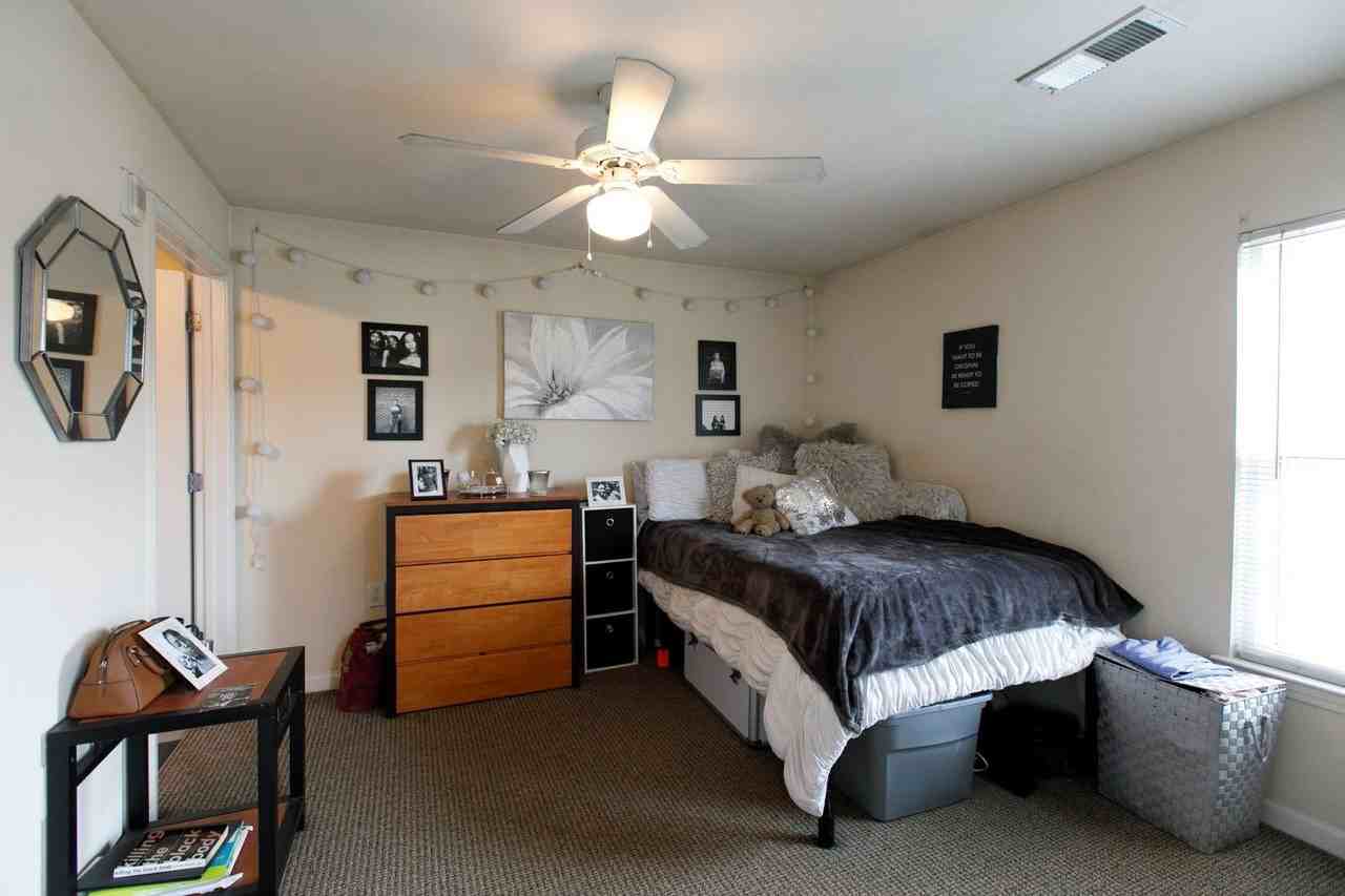 Eagles Landing - Photo 7 of 47