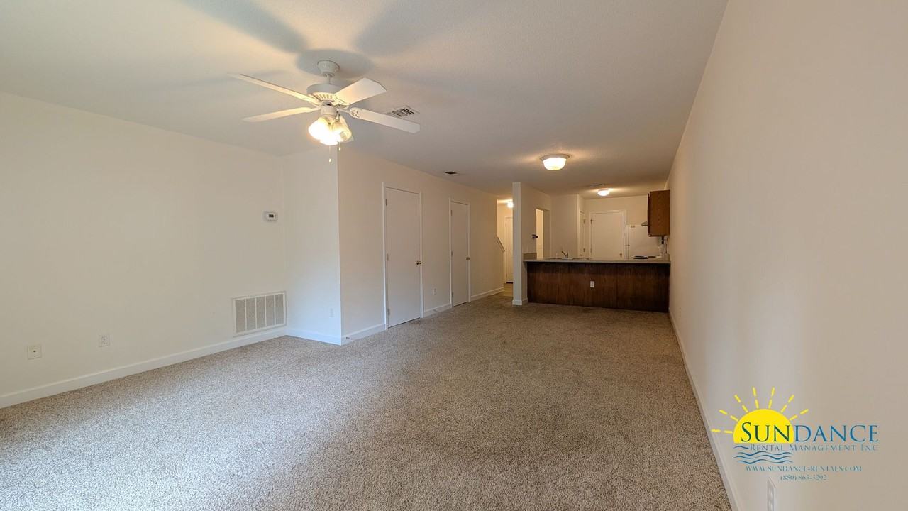 102 Duloft St - Photo 3 of 30