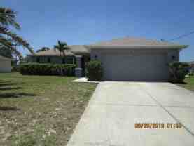 3716 Ne 11th Pl - Photo 1 of 1