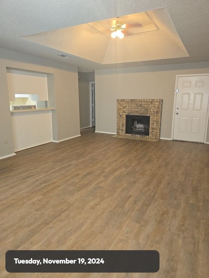 818 Lost Forest Dr - Photo 3 of 15