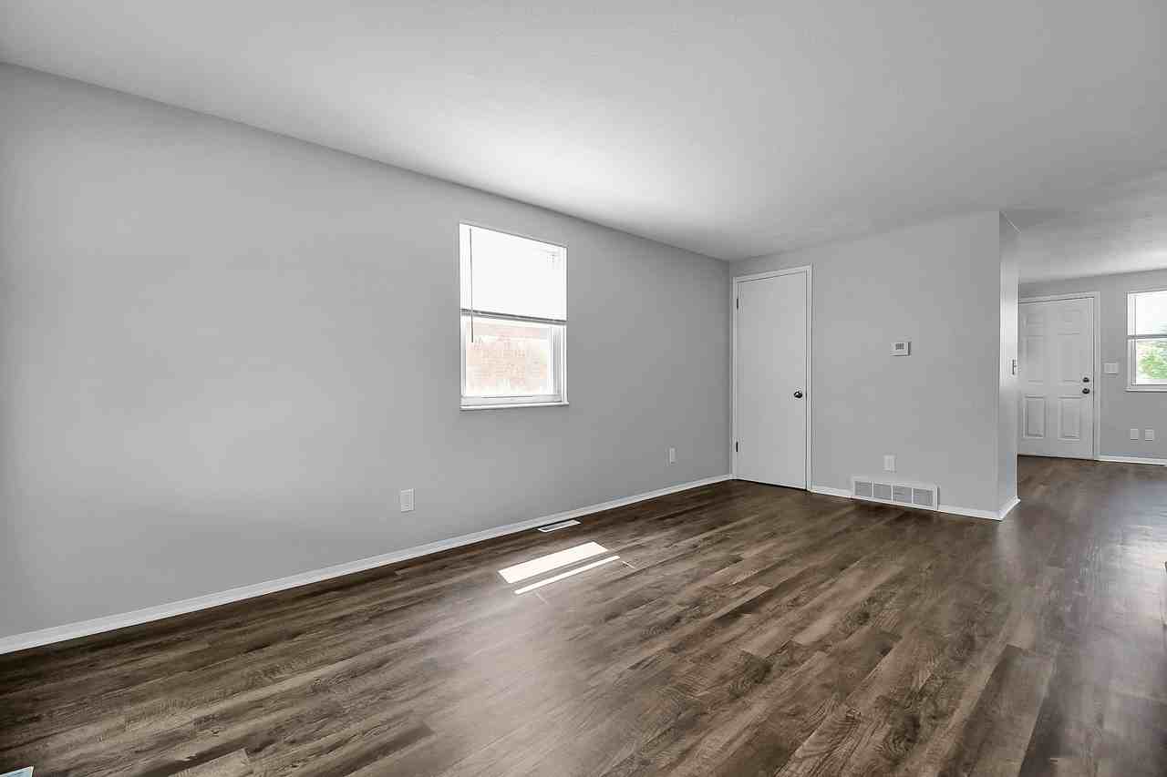 1307 Barnett Road - Photo 6 of 24