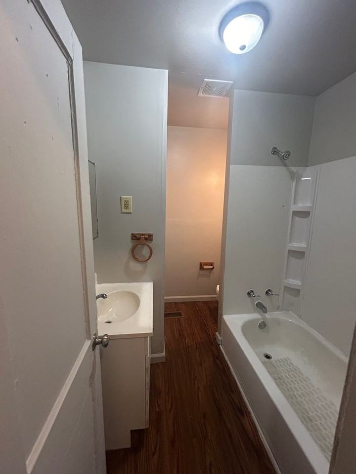 4323 Gaywood Dr - Photo 7 of 8