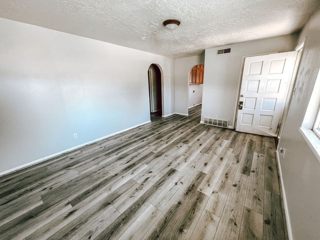 1326 N 800 W - Photo 3 of 18