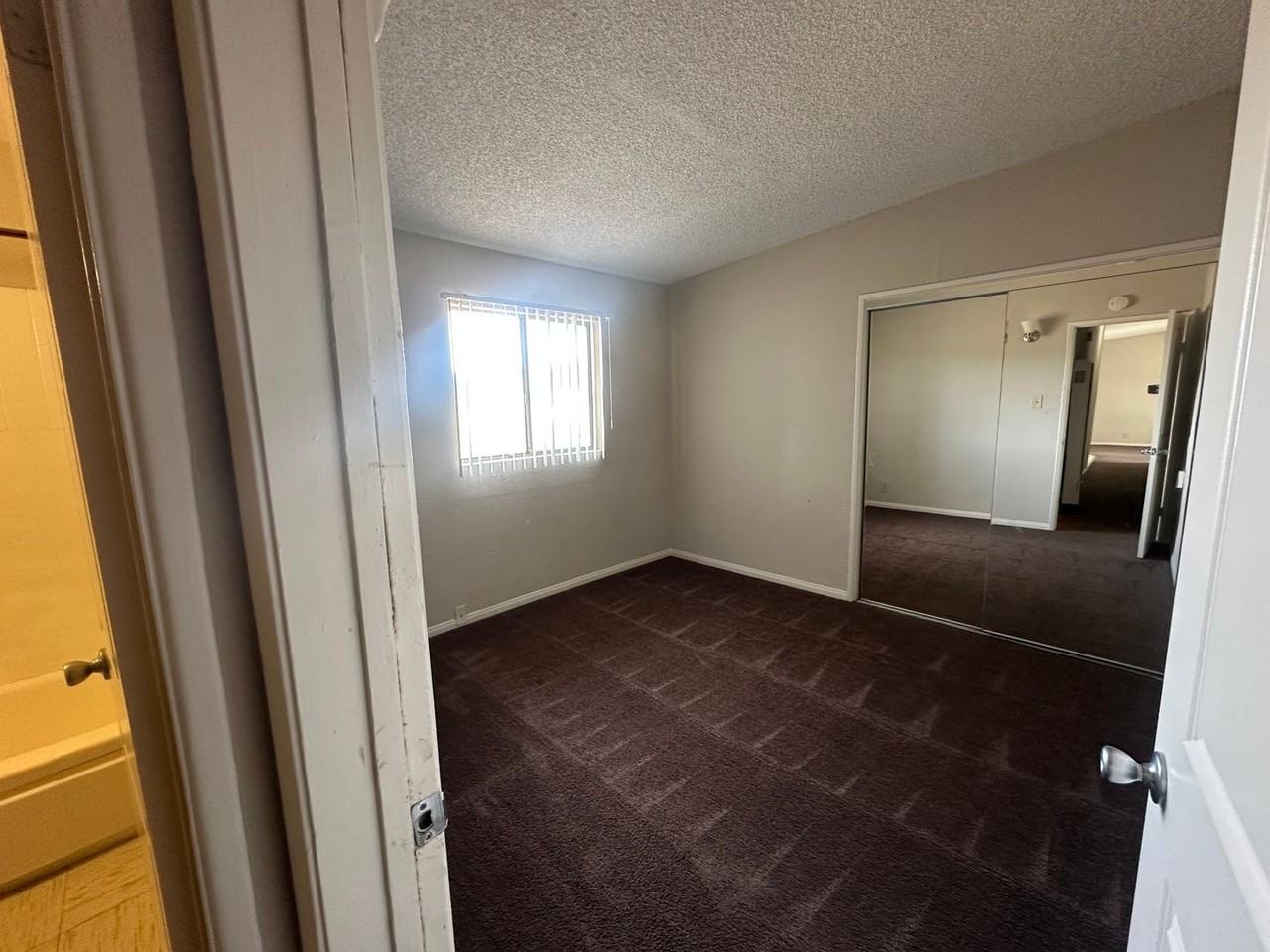 209 Sahara Dr - Photo 5 of 16