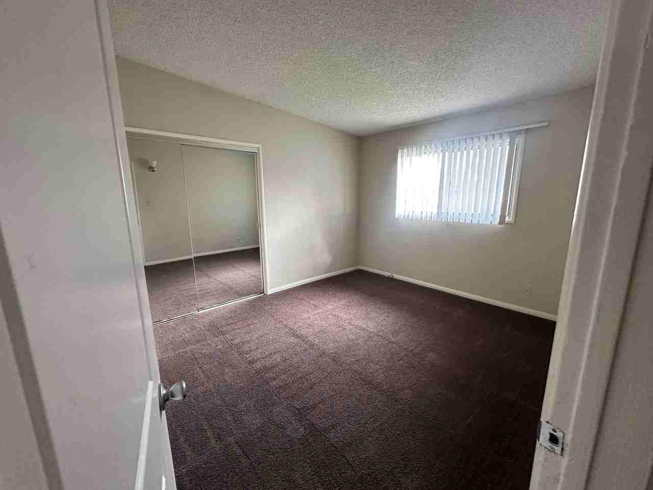 209 Sahara Dr - Photo 7 of 16
