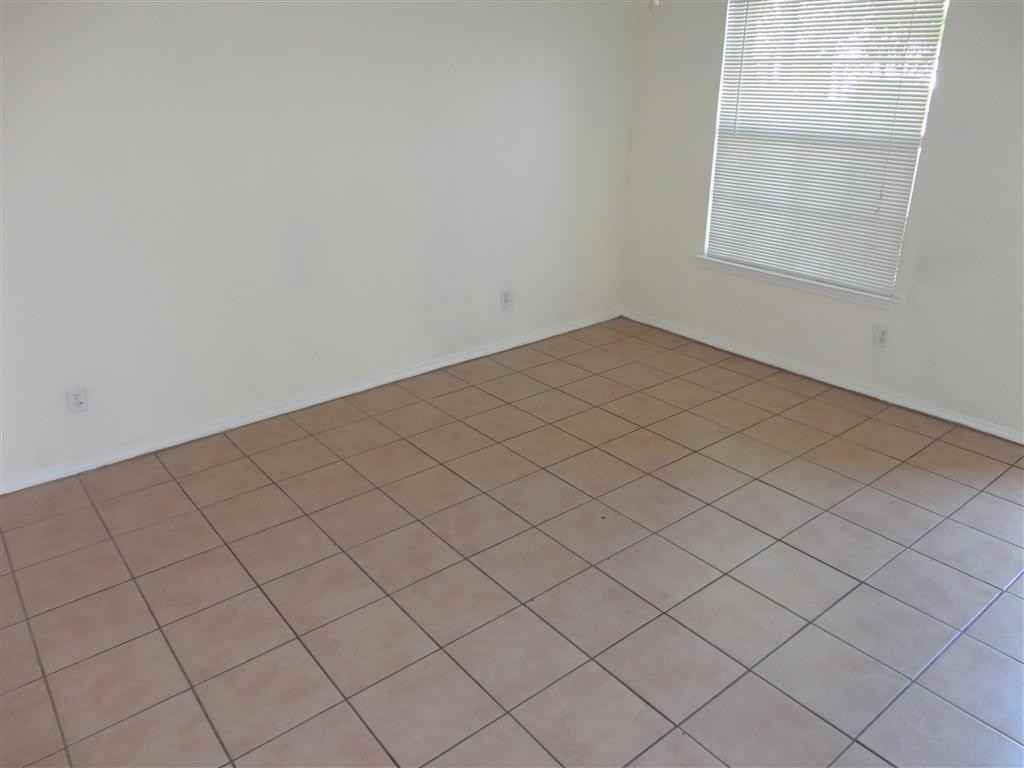 2352 Tierra Blanda Dr - Photo 3 of 25