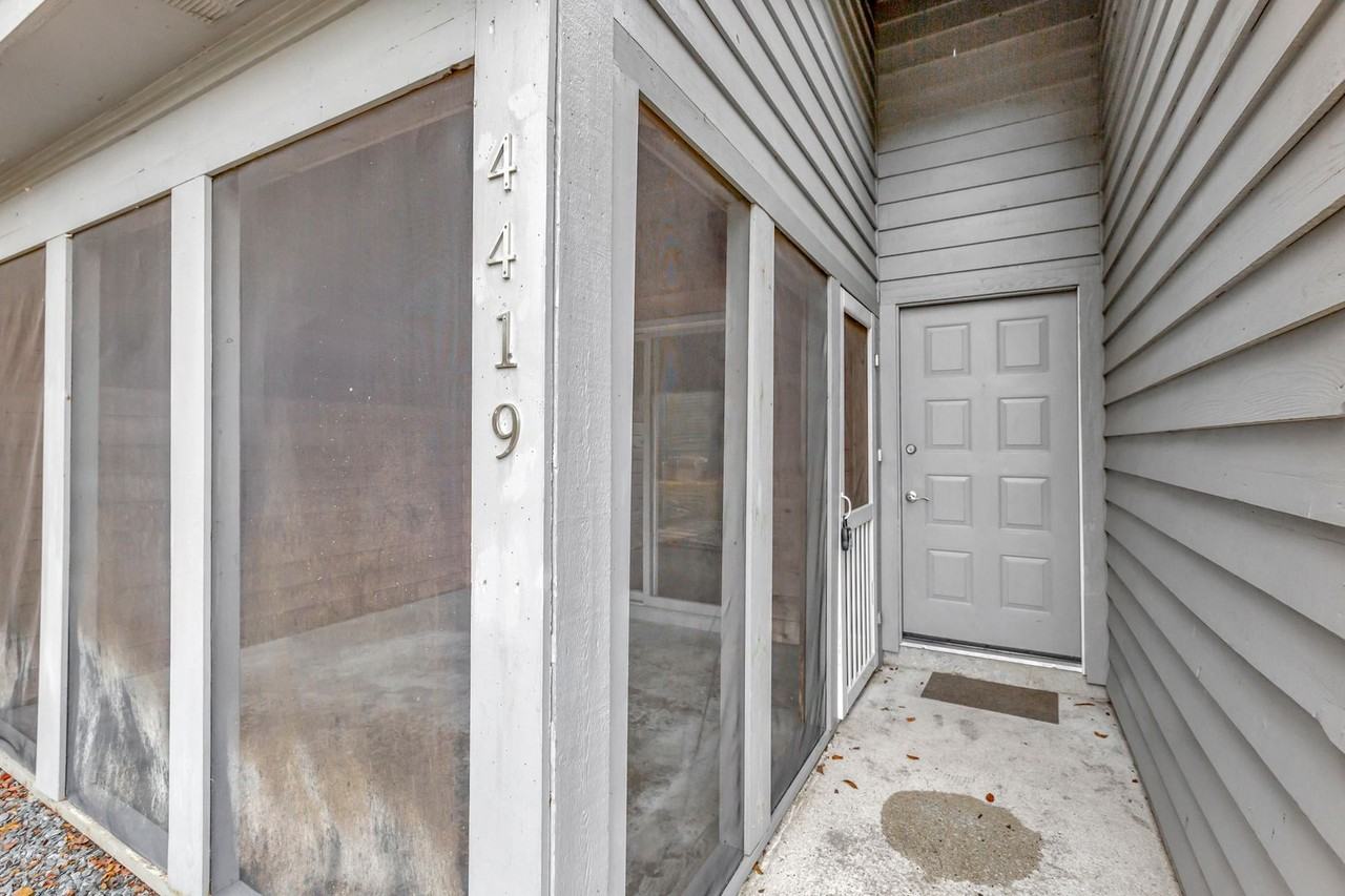 4419 Great Oak Dr - Photo 2 of 31